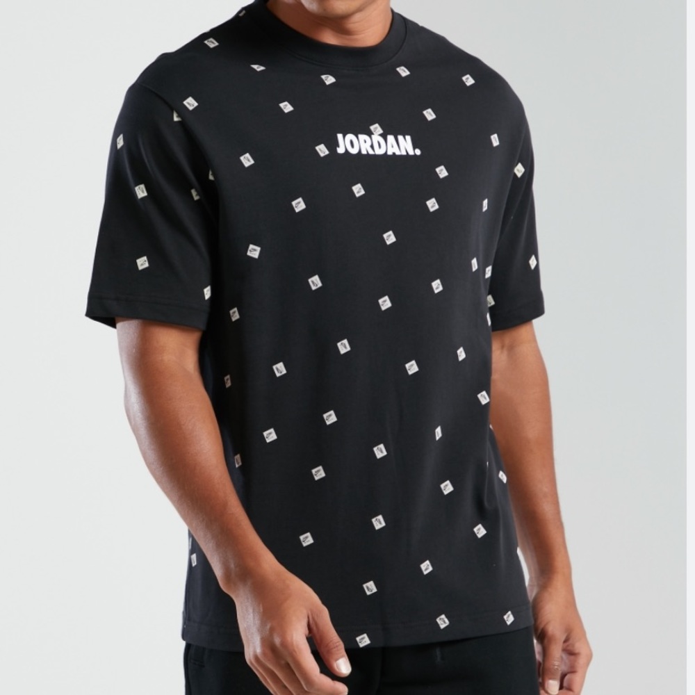 Nike Jordan Air Jumpman Classics Short Sleeve Jump Man Graphic Tee Shirt ⬛️⬜️